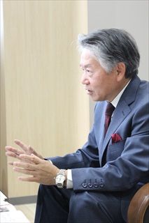 森社長が答える様子